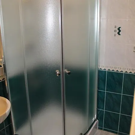 Sd Jedlikova 5 קושיצה