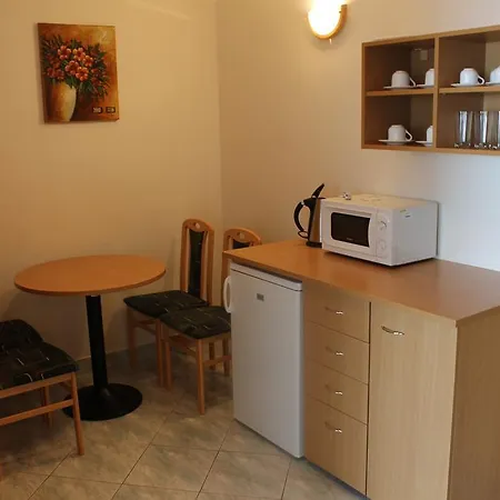 Sd Jedlikova 5 אכסניה